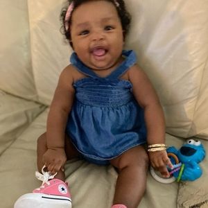 Meet your Posher, Marissa